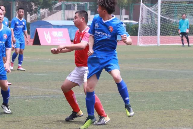 施罗德31分库里空砍28分 篮网18分逆转胜勇士