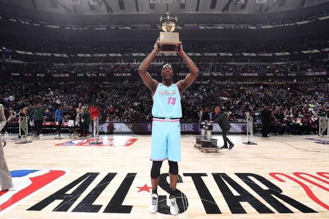 西甲-莱万哑火贝克尔制胜 巴萨0-1皇家社会