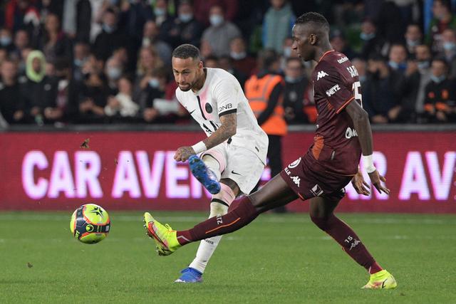 赵继伟胡明轩合计9投0中得2分 7次失误太致命